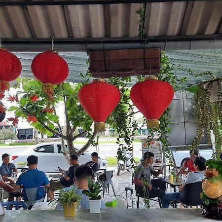 Готель Khach San Hoang Mai Кантхо Екстер'єр фото